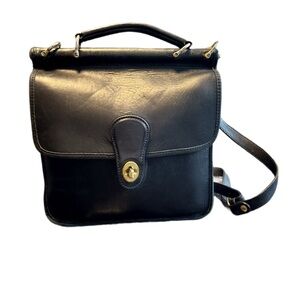 Vintage Hunt Club Black Genuine Leather Crossbody Bag